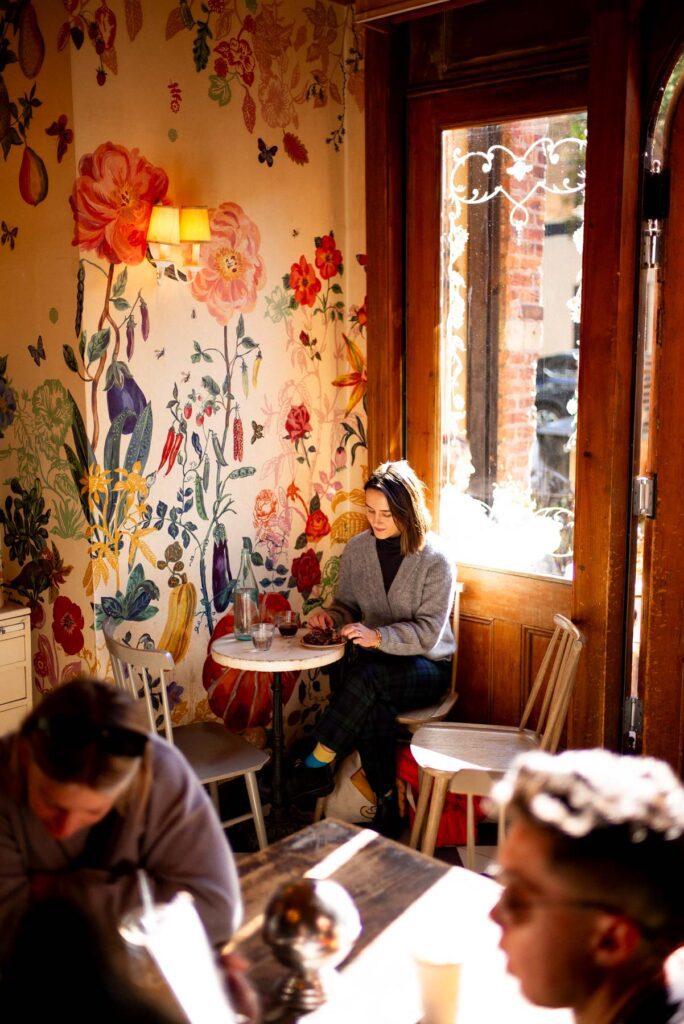 15 WONDERFUL Bakeries in Williamsburg, Brooklyn (You'll Dream Of)
