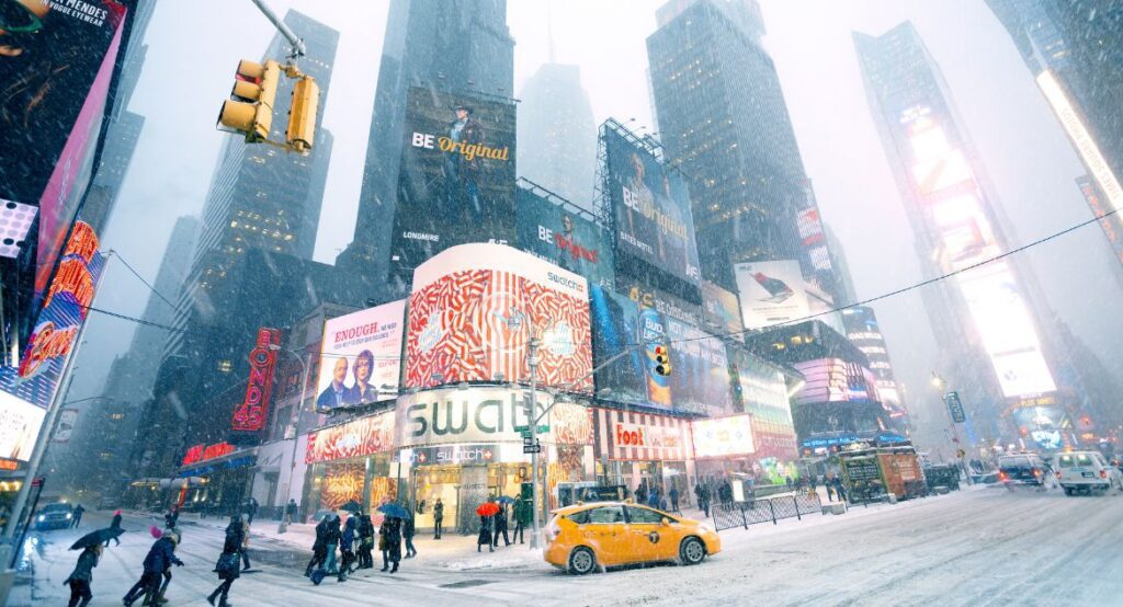 times square em nova york com neve