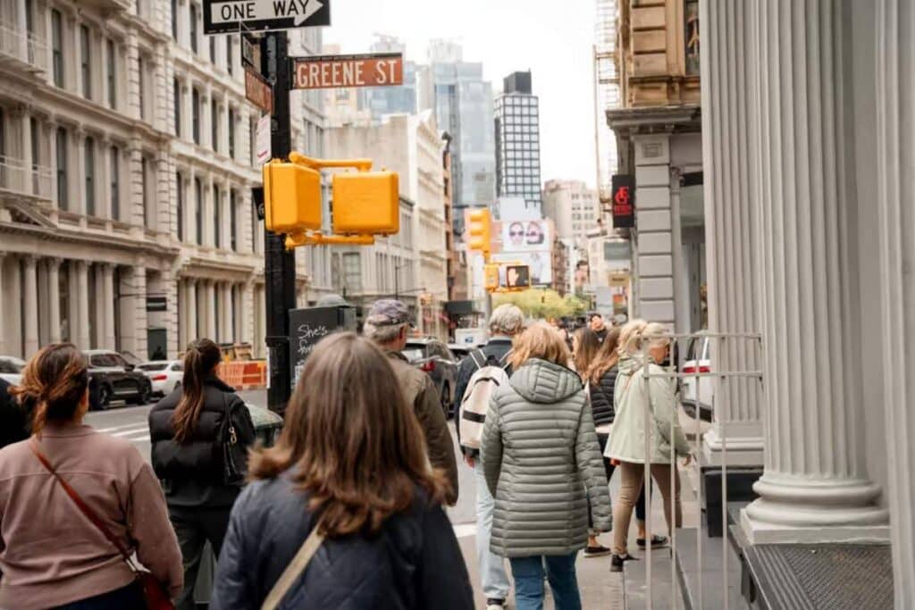 Charmosa Greene St. no Soho em Nova York