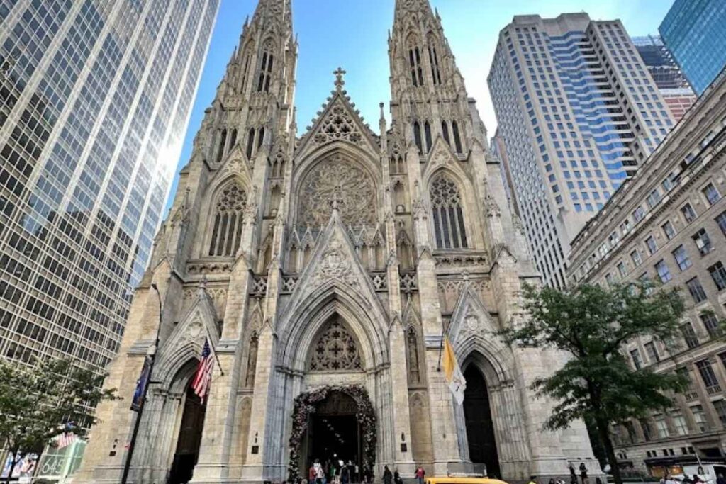 A St. Patrick's Cathedral é uma parada obrigatória na Quinta Avenida.