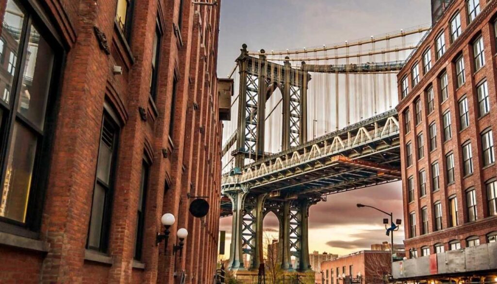 A Washington Street no DUMBO é provavelmente o lugar mais procurado para fotos em Nova York