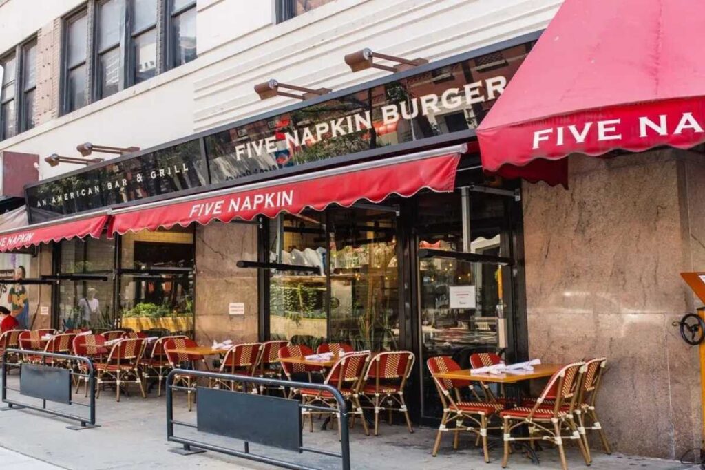 5 napkin no Hell's Kitchen, um dos melhores hambúrgueres em nova york