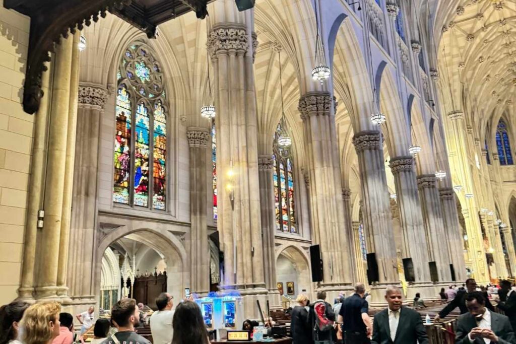 Arquitetura neogótica da catedral Arquitetura neogótica da catedral - foto autoral