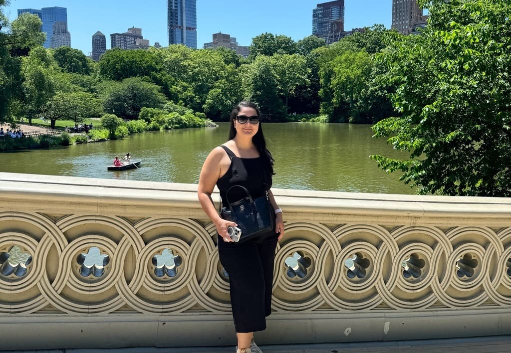 bruna na bow bridge - foto autoral